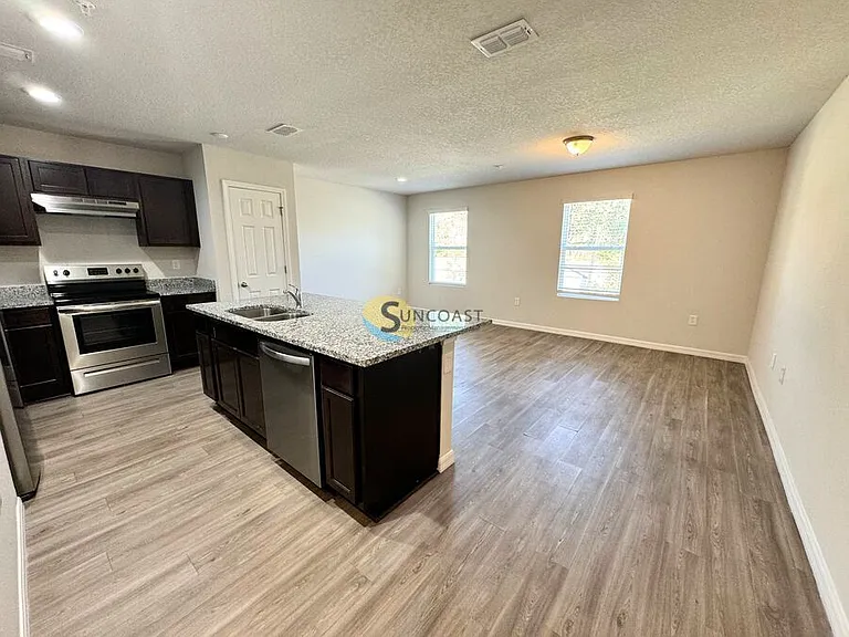 7632 Mailes Ct #7632102 — Photo 10