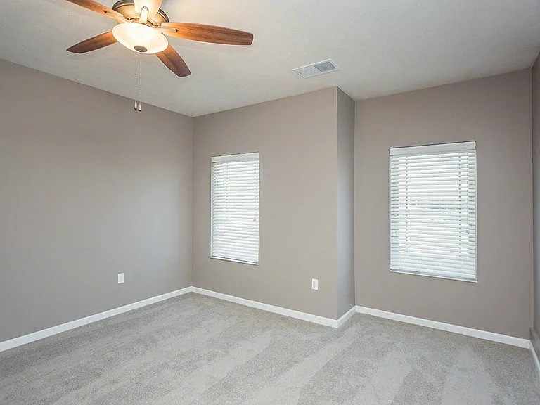 Timberline Apartments — Photo 35