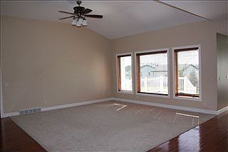 5th image of 165 Bunker Cir