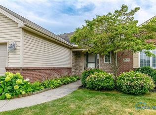 8439 Birchwood Ln, Northwood, OH 43619