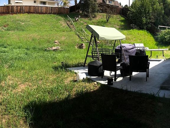 3rd image of 3543 Oakleaf Dr