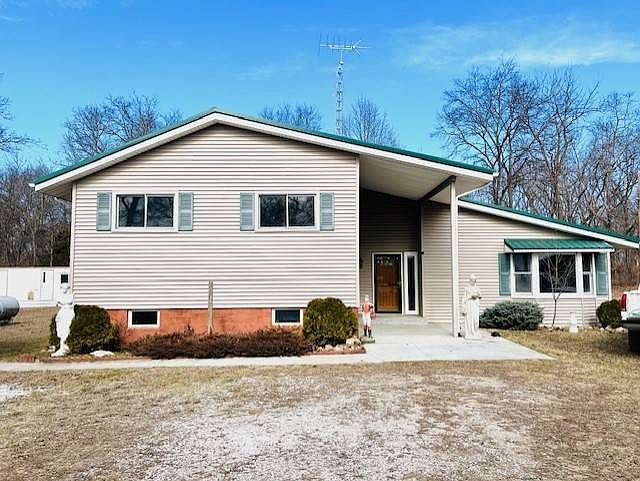 1st image of 3313 W Hagener Rd