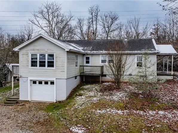 1065 Deerwalk Hwy, Waverly, WV 26184