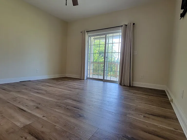 137 Fern Haven Ln — Photo 13