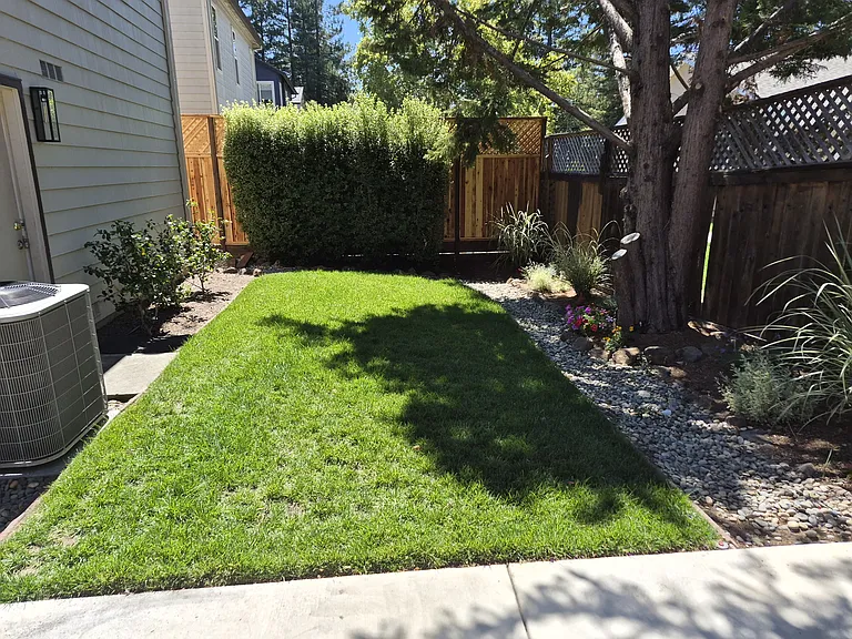 4633 Sorrento Way — Photo 9