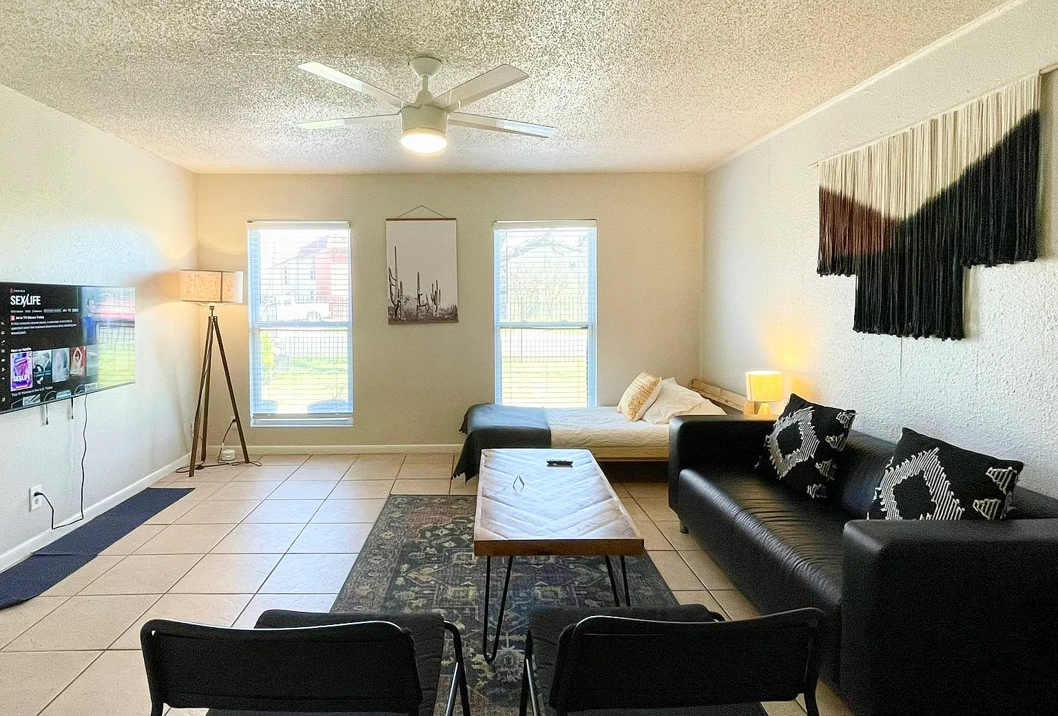 2 bed, 1000 sqft, $1,290 — Photo 1