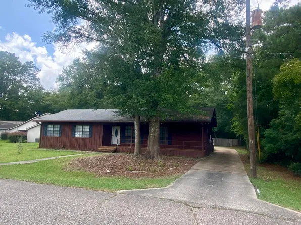 6329 Anela Dr, Diamondhead, MS 39525