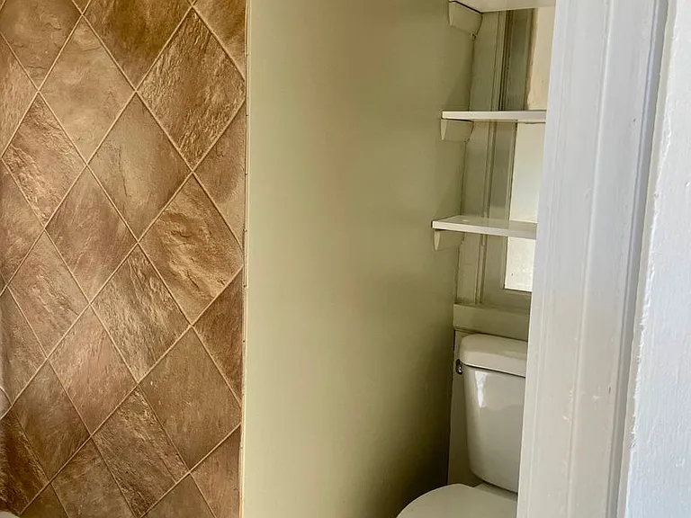 403-405 N Baltimore Ave #1 — Photo 6