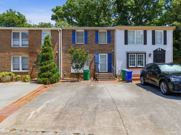 4323 Lehaven Cir, Tucker, GA 30084