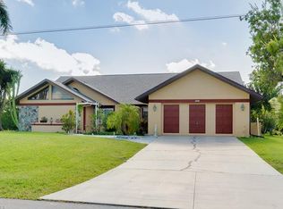 1025 SW 11th Ct, Cape Coral, FL 33991