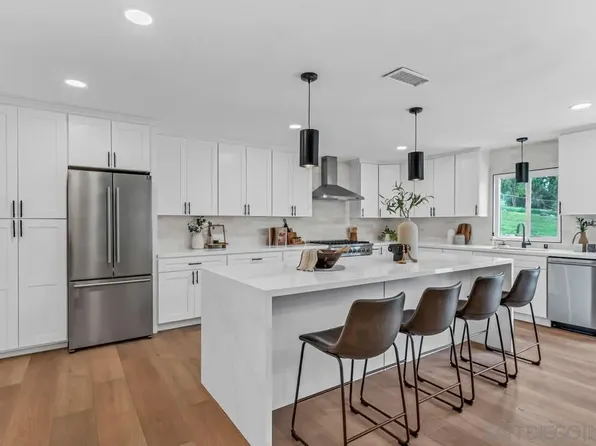 999 Neighborly Ln, Ramona, CA 92065