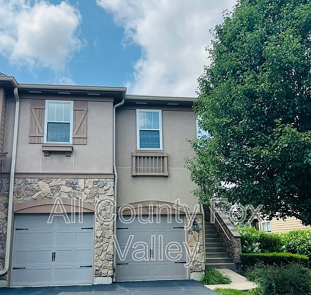 1844 Crenshaw Cir — Photo 3