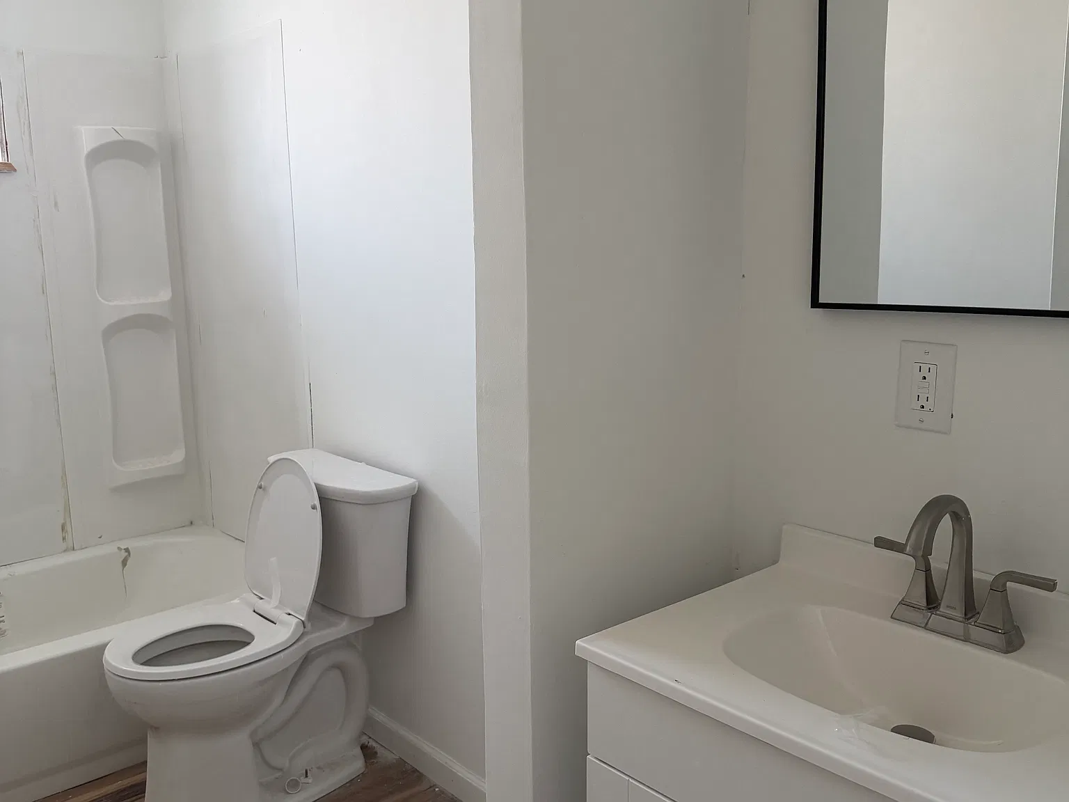 2 bed, $1,200 — Photo 3