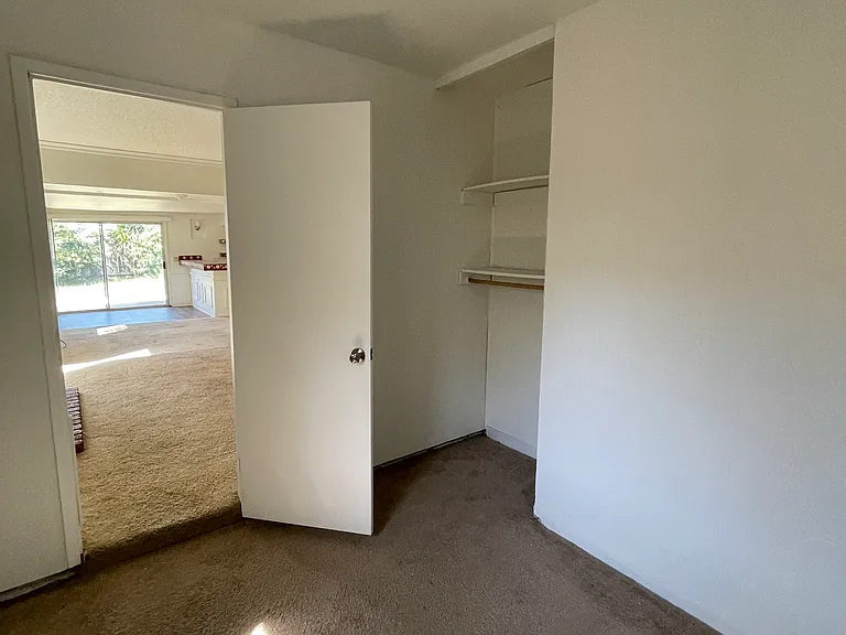 5649 Vista Oak Way — Photo 14