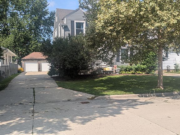 5th image of 1001 S 110th St #2