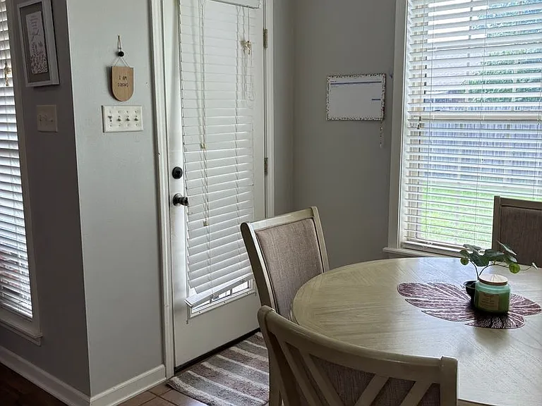 2217 Daniel Dr — Photo 5