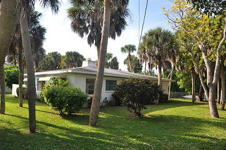 1st image of 905 Casey Cove Dr
