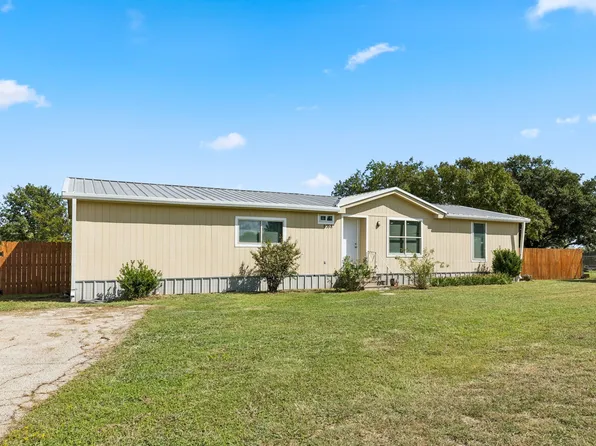 9358 Running Bear Rd, Aubrey, TX 76227