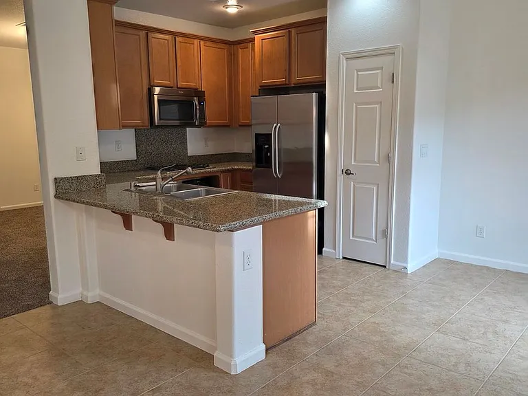 1815 Wind Ranch Rd #B — Photo 6