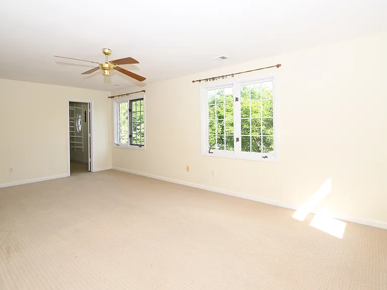 26 Holly Leaf Ct — Photo 52
