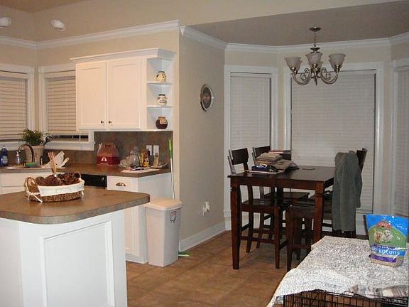 2nd image of 5837 Bluebonnett Dr