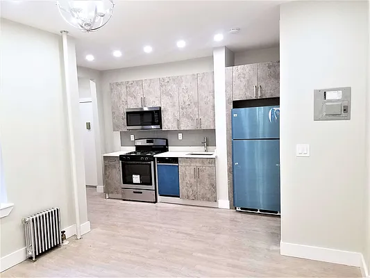 Rented by The Hamilton Group | media 9