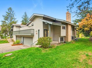 9523 Hartford Cir, Eden Prairie, MN 55347
