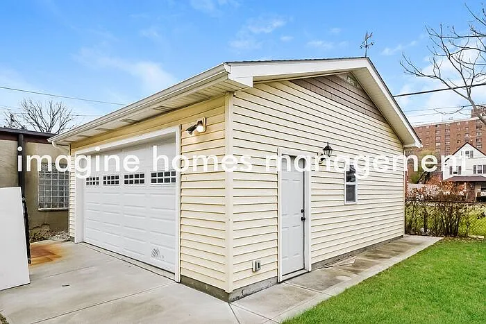 1634 Hopkins Ave — Photo 11