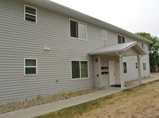 713 3rd St NW APT D, Minot, ND 58703