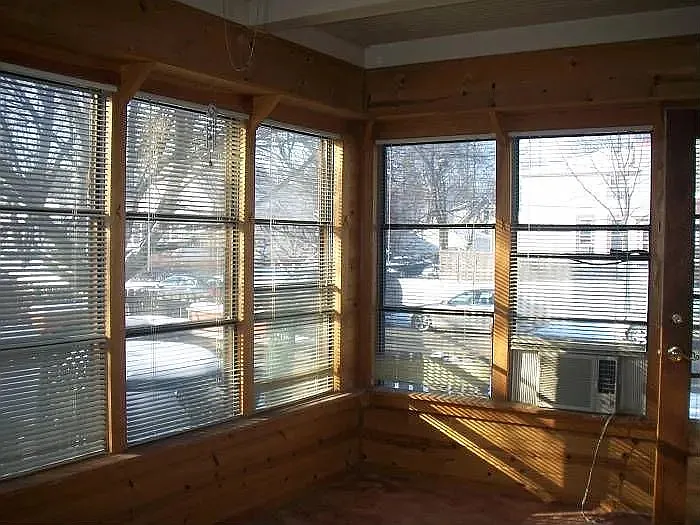 226 W Illinois St #1 — Photo 6