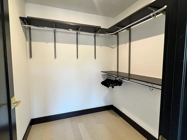395 Alewife Brook Pkwy #2H — Photo 16