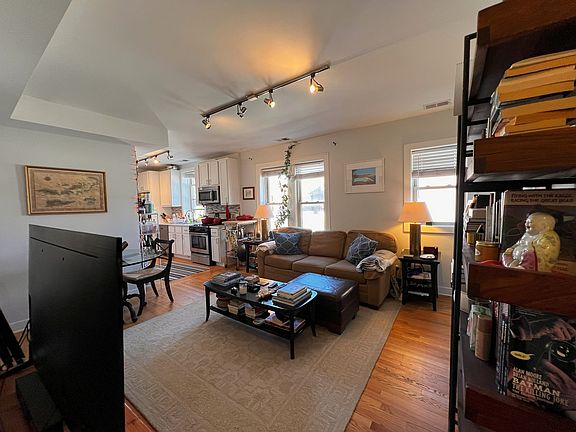 2nd image of 4841 N Ashland Ave #10-J