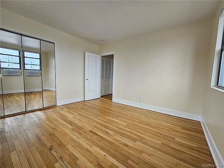 7 Greenridge Ave #C7 — Photo 9