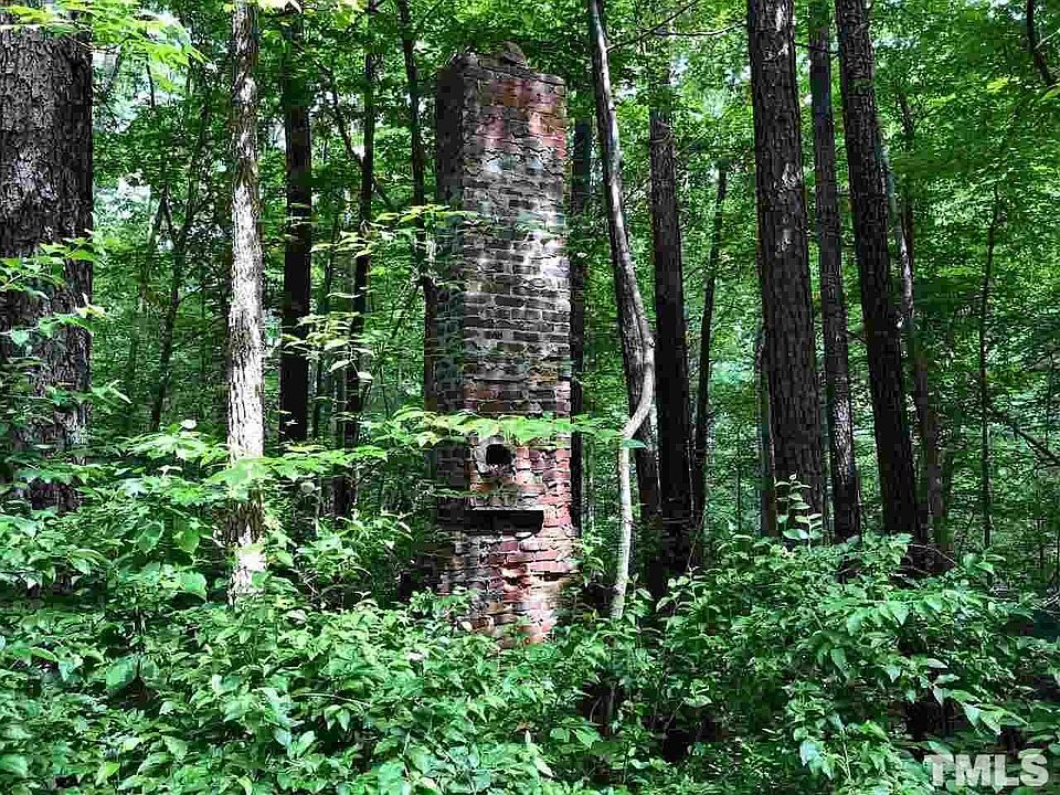 2nd image of 5908 Beech Bluff Ln