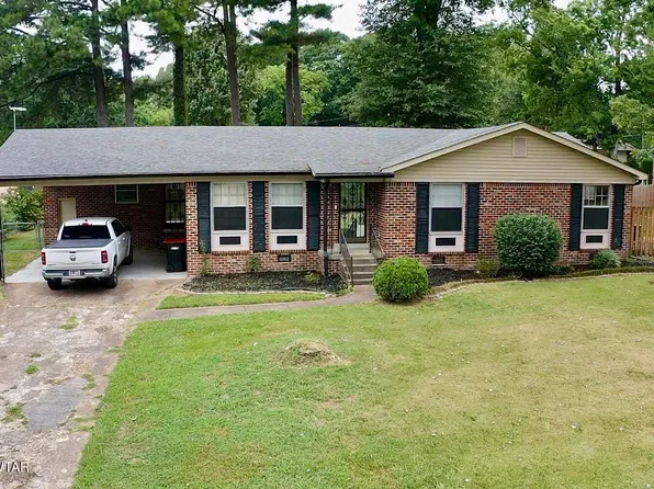 713 Hillside Dr, Humboldt, TN 38343