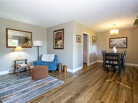 4th image of 1736 Harold Ave