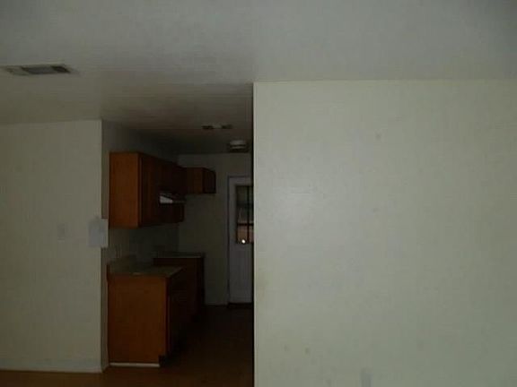 4th image of 125 Sunset Bay Dr