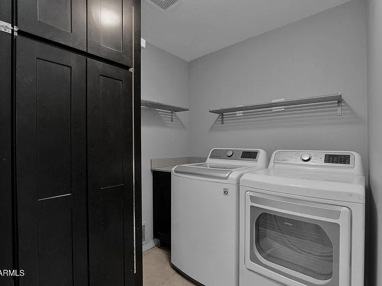 4916 E Amelia Ave — Photo 20