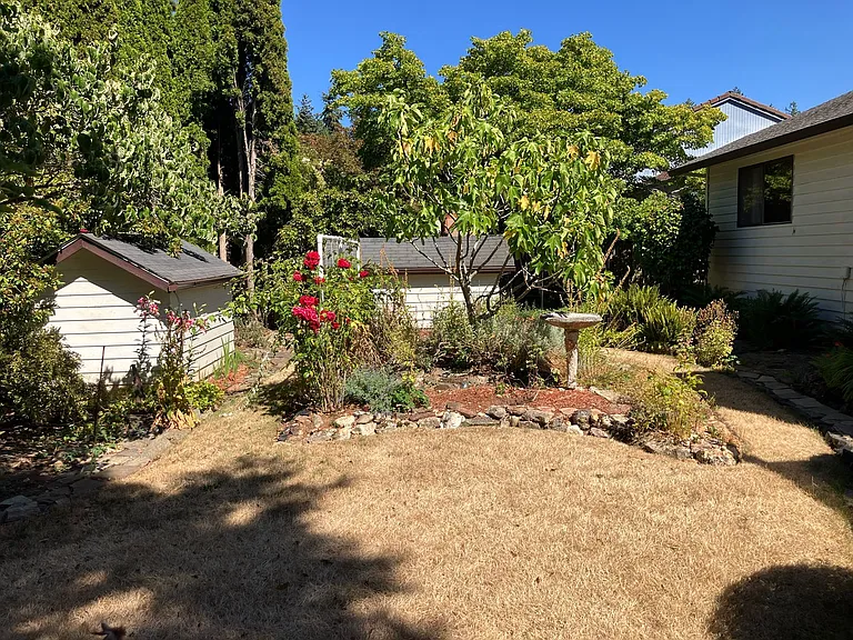 1325 Elser Dr SE — Photo 36