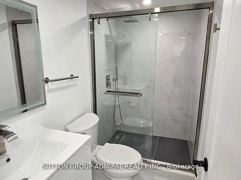 19 Tobruk Cres #BASEMENT — Photo 9