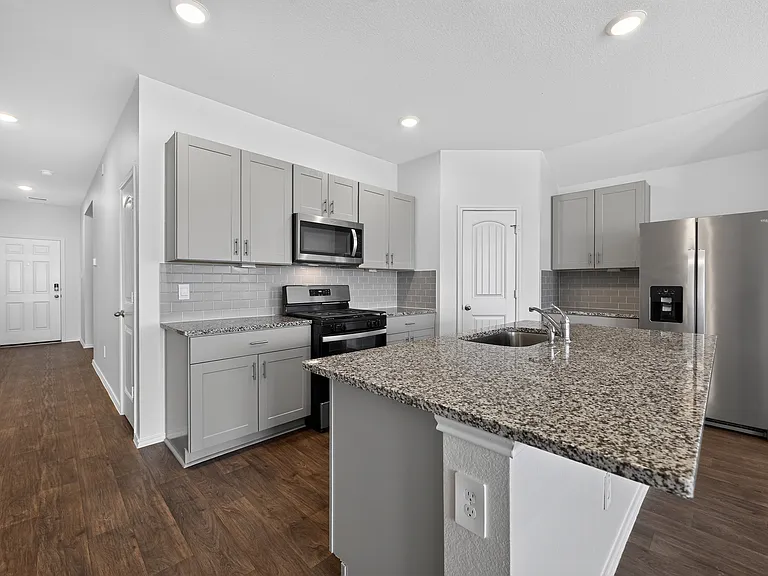 326 Richland Dr — Photo 8