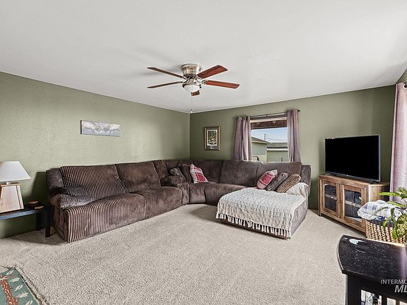 4th image of 3535 6th St