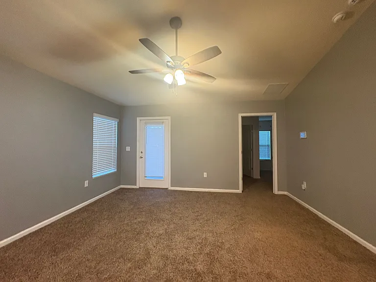141 Teakwood Dr — Photo 5