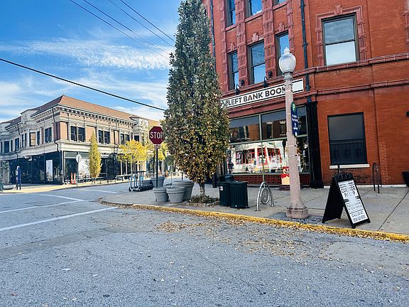 Walkable to Central westend restaurant Scene