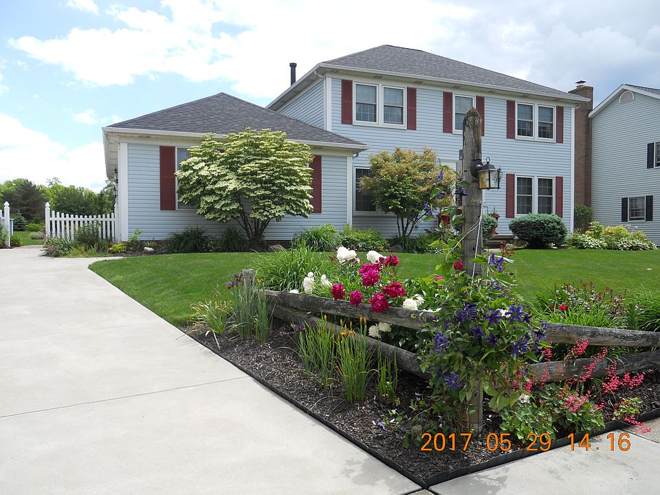 1st image of 316 Summerhill Dr
