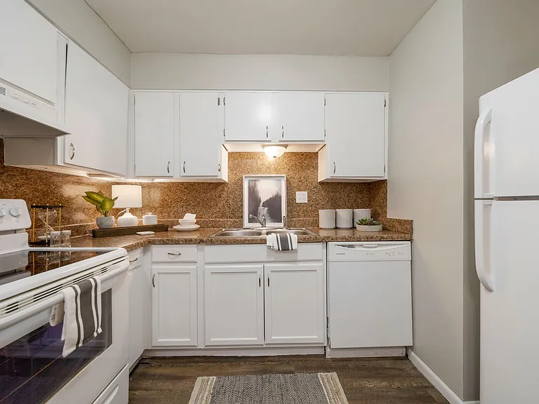 The Park @12Twenty - Save $200 OFF Move-In Costs! Apply Today! — Photo 5
