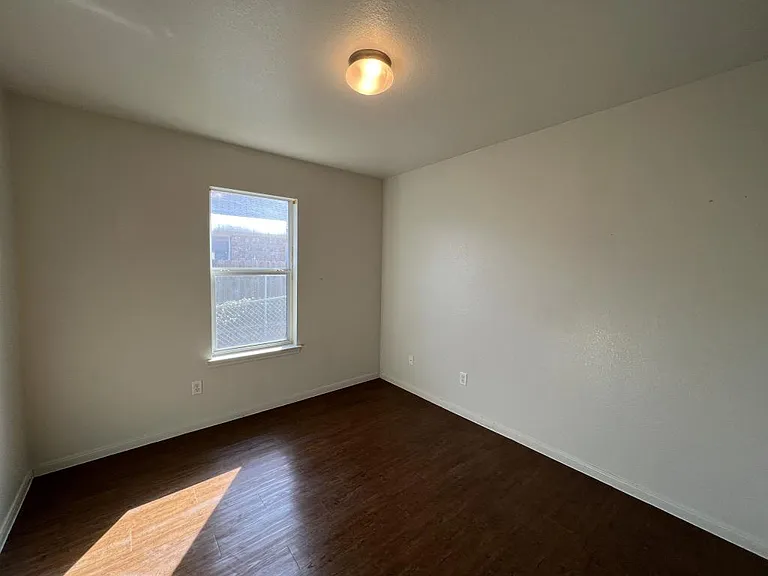 601B Bermuda — Photo 7
