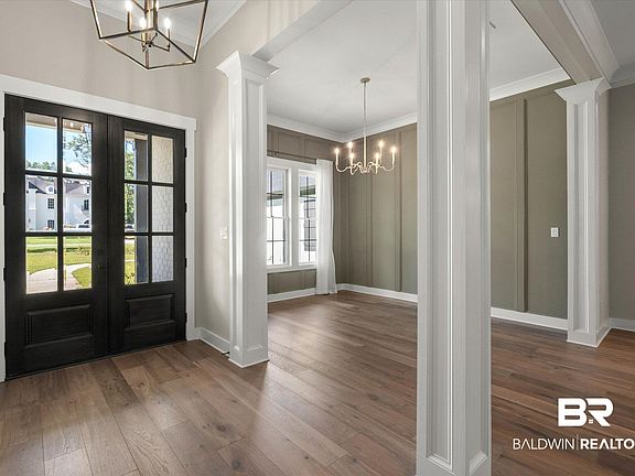 2nd image of 11484 Redfern Rd