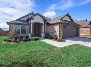 144 Trail Dr, Waxahachie, TX 75165