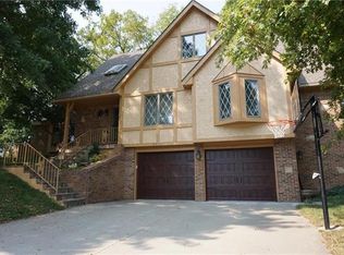 3832 S Willis Ct, Independence, MO 64055